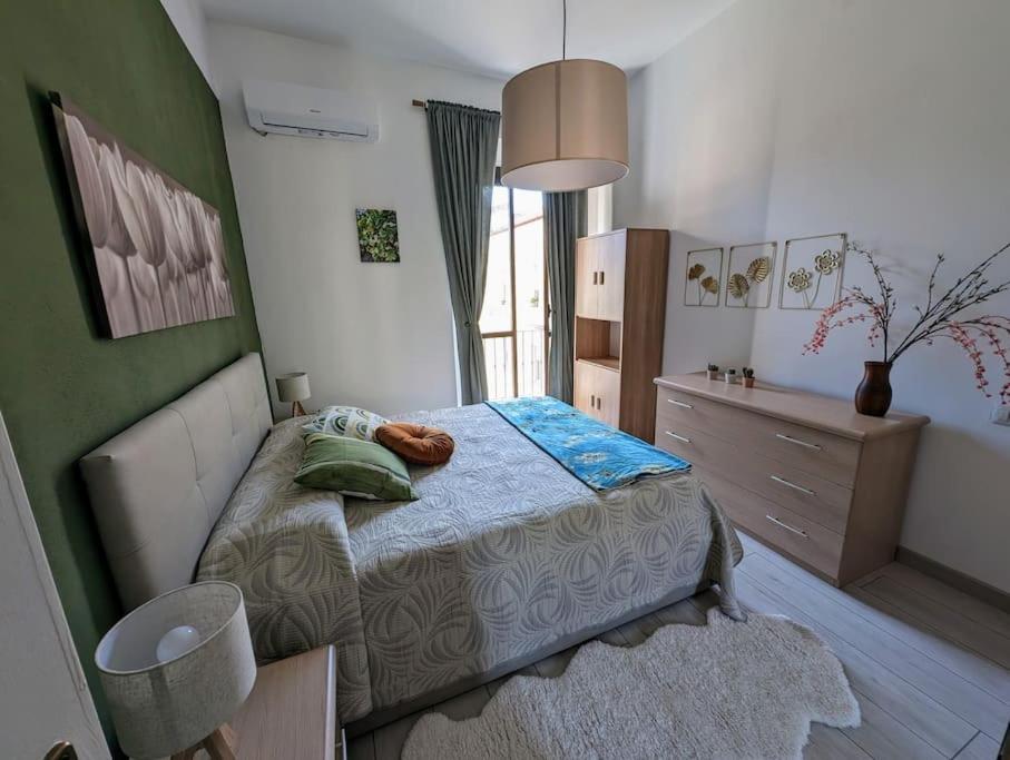 Bright Flat Just 10 Minutes From The City Centre Como Exterior foto