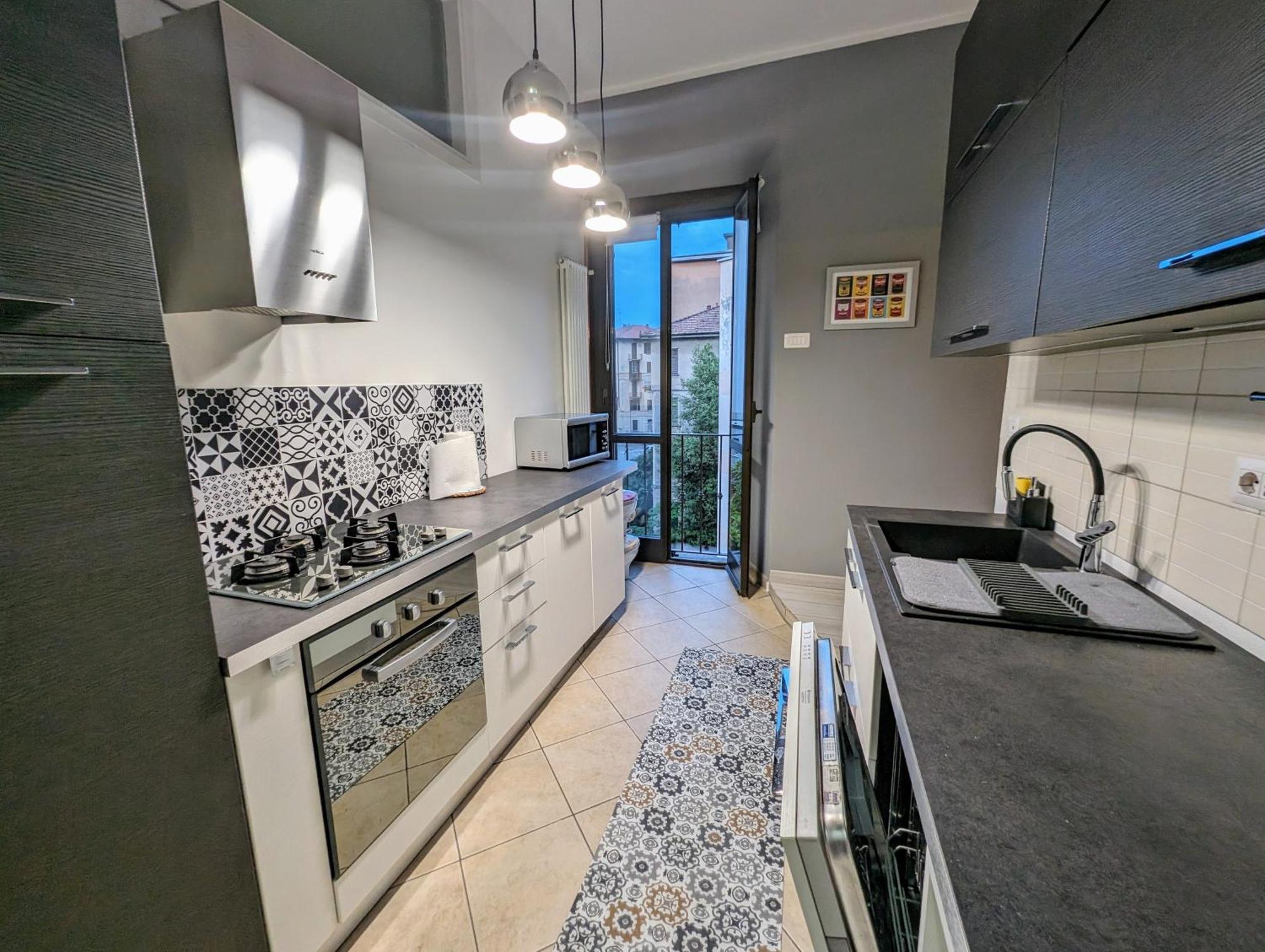 Bright Flat Just 10 Minutes From The City Centre Como Exterior foto